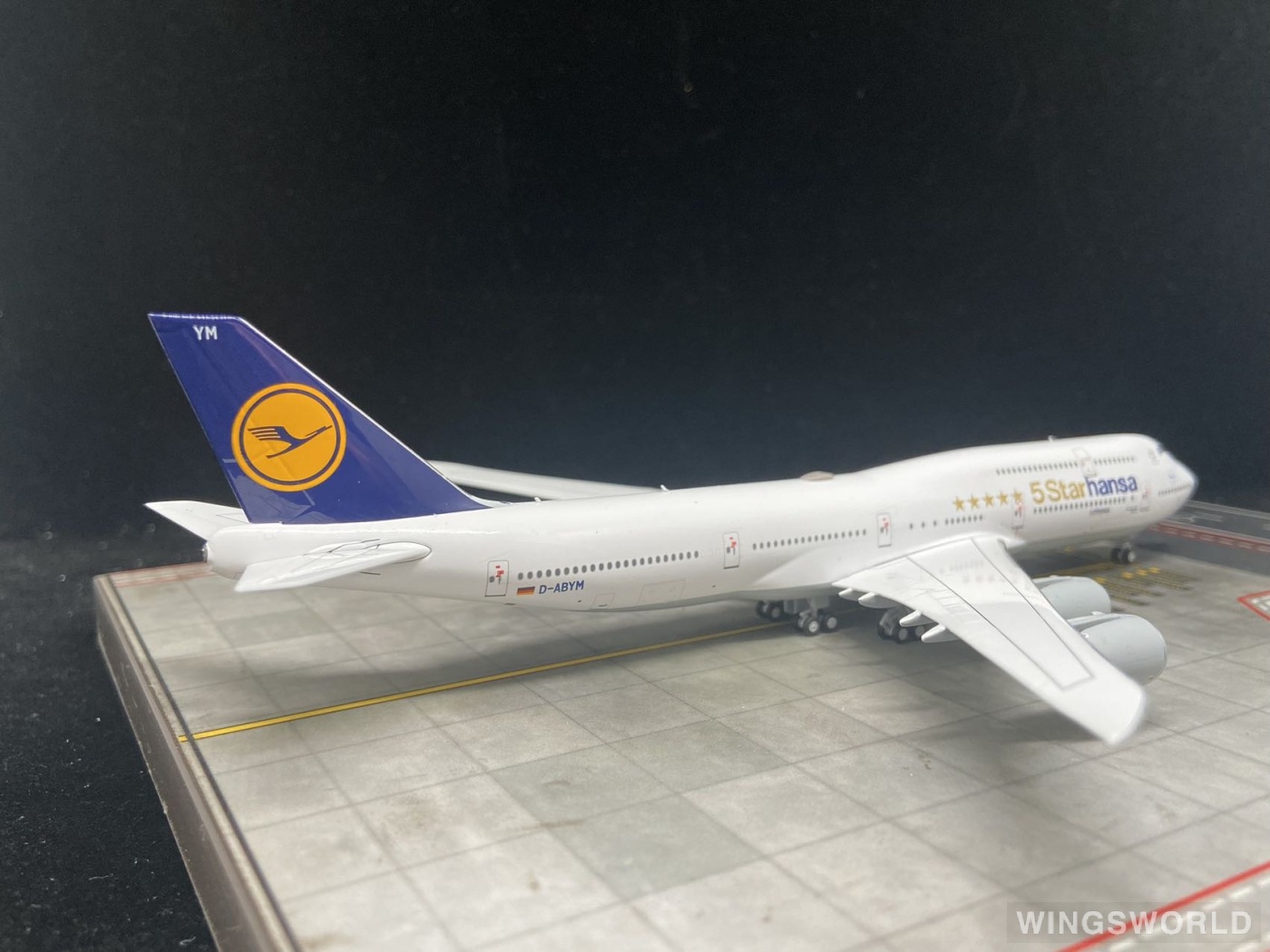 NGmodels 1:400 NG78011 Lufthansa 汉莎航空 Boeing 747-8i D-ABYM