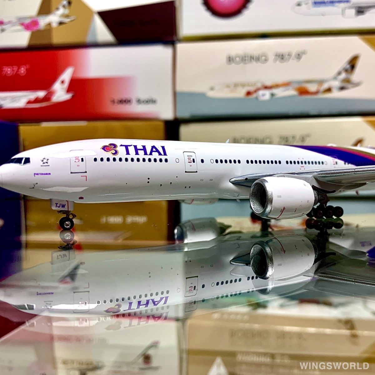 Phoenix 1:400 PH11802 Thai Airways 泰国国际航空 Boeing 777-200ER HS-TJW