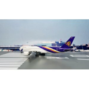 Thai Airways 泰国国际航空 Airbus A350-900 HS-THB  PHHSTHB Phoenix 1:400