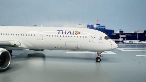 THAI A350-900 タイ航空 エアバス HS-THS 1:400 ph THAI A350-900 タイ航空 エアバス HS-THS 1:400 ph 模型・プラモデル
