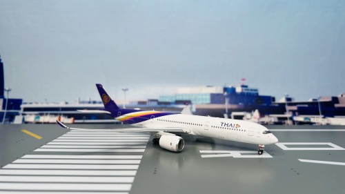 Phoenix 1:400 Airbus A350-900 Thai Airways 泰国国际航空