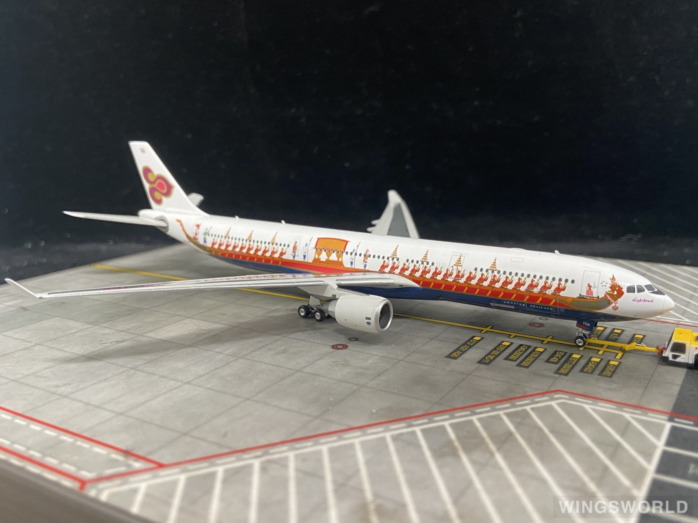 Phoenix 1:400 PH10633 Thai Airways 泰国国际航空 Airbus A330-300 HS-TEK