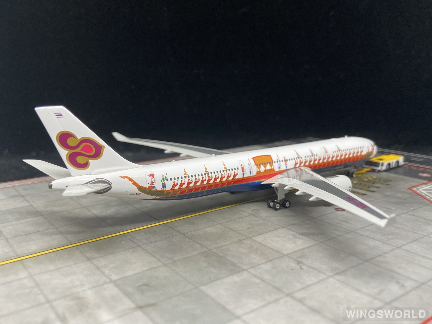 Phoenix 1:400 PH10633 Thai Airways 泰国国际航空 Airbus A330-300 HS-TEK