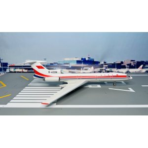 PLAAF 中国空军 Tupolev Tu-154 B-4028  P-200-04-01 Patriot 1:200