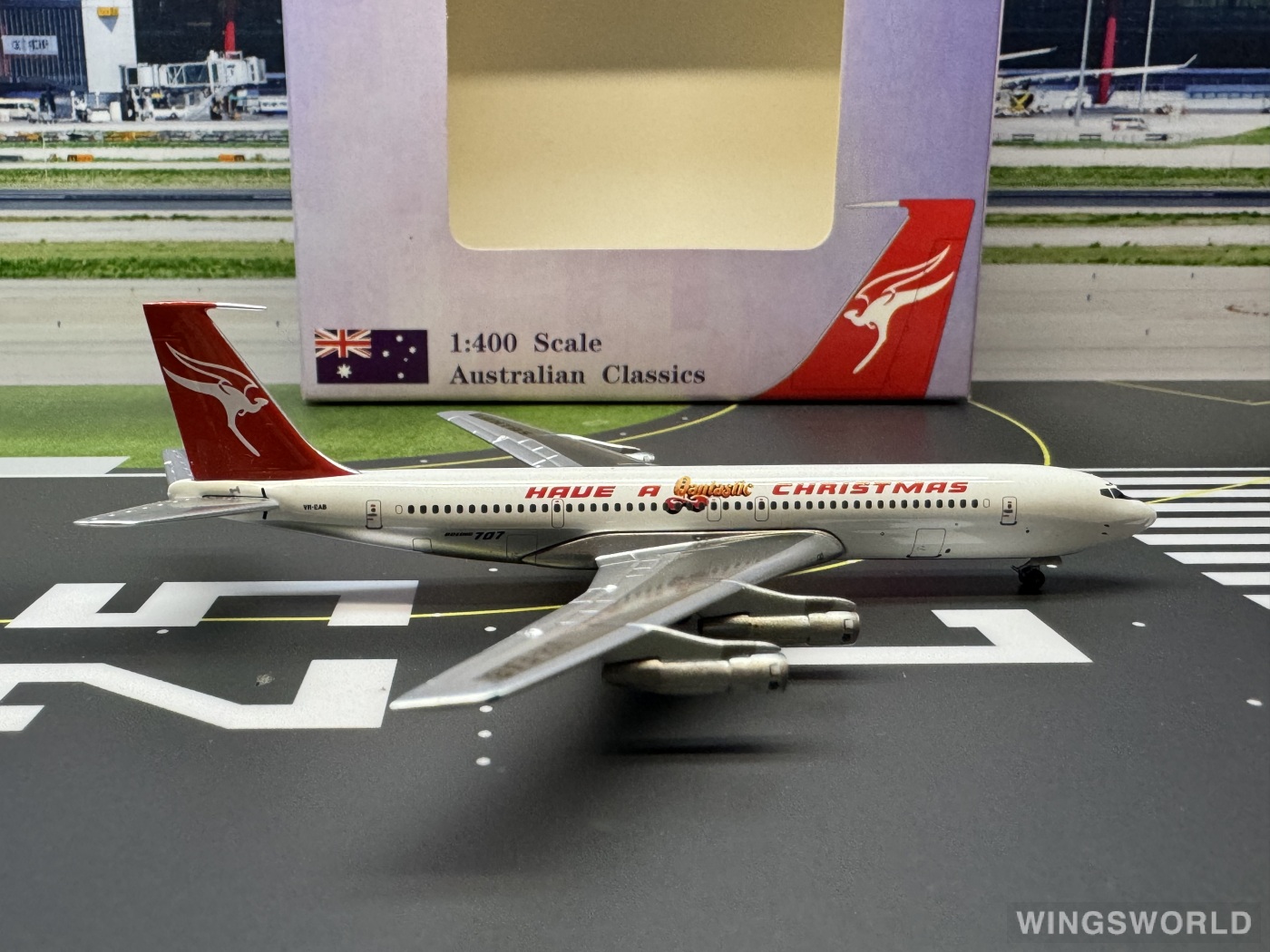 AeroClassics 1:400 AC4VHEAB Qantas 澳洲航空 Boeing 707-300 VH-EAB