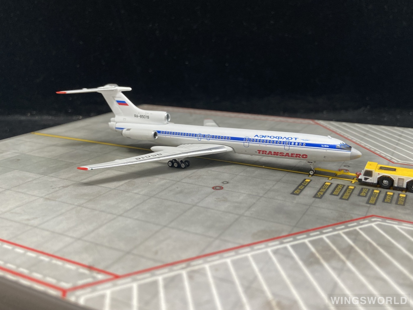 Phoenix 1:400 PH11877 Aeroflot 俄罗斯航空 Tupolev Tu-154 RA-85019