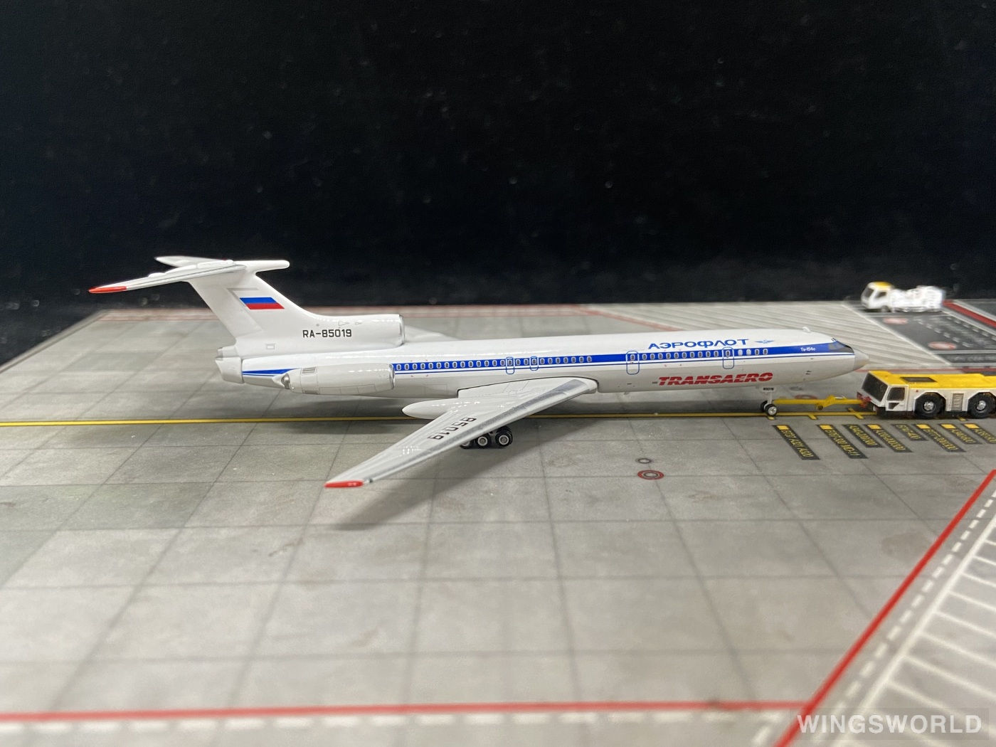 Phoenix 1:400 PH11877 Aeroflot 俄罗斯航空 Tupolev Tu-154 RA-85019