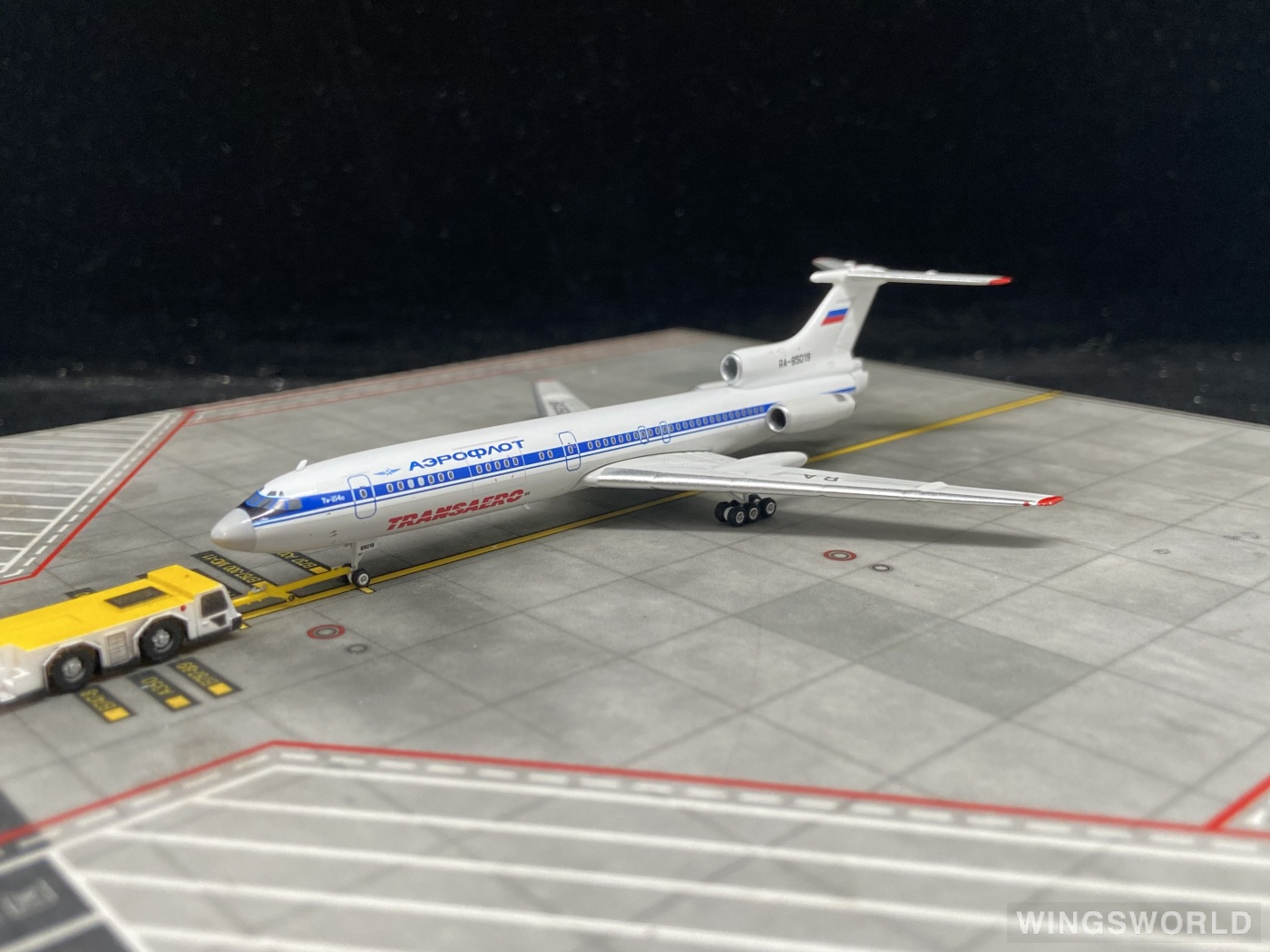 Phoenix 1:400 PH11877 Aeroflot 俄罗斯航空 Tupolev Tu-154 RA-85019