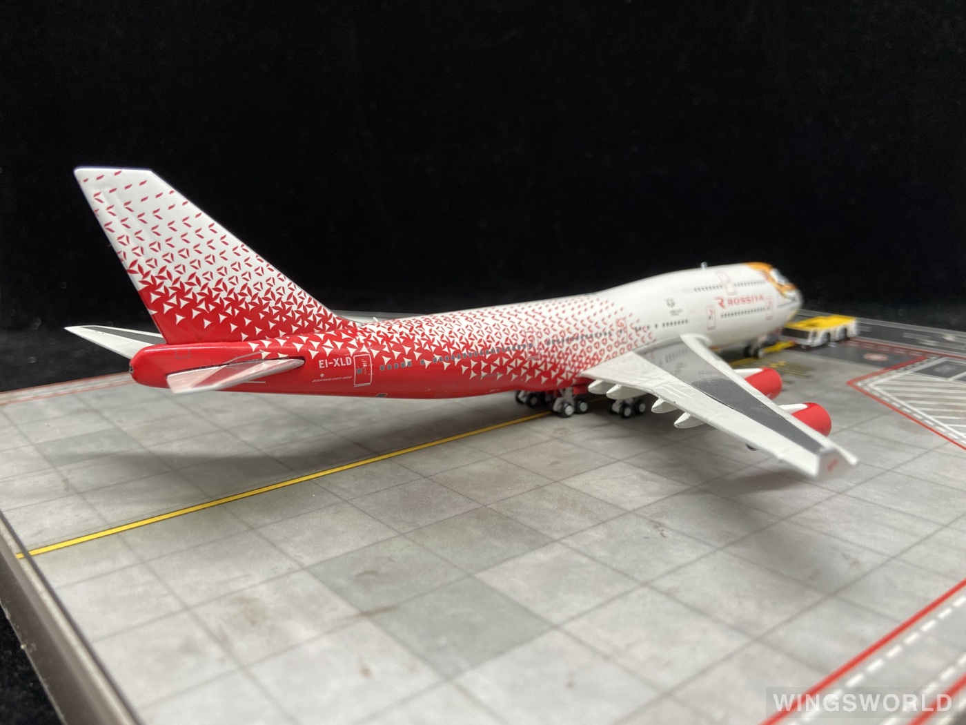 Geminijets 1:400 GJSDM1584 Rossiya Airlines 俄罗斯国家航空 Boeing 747-400 EI-XLD