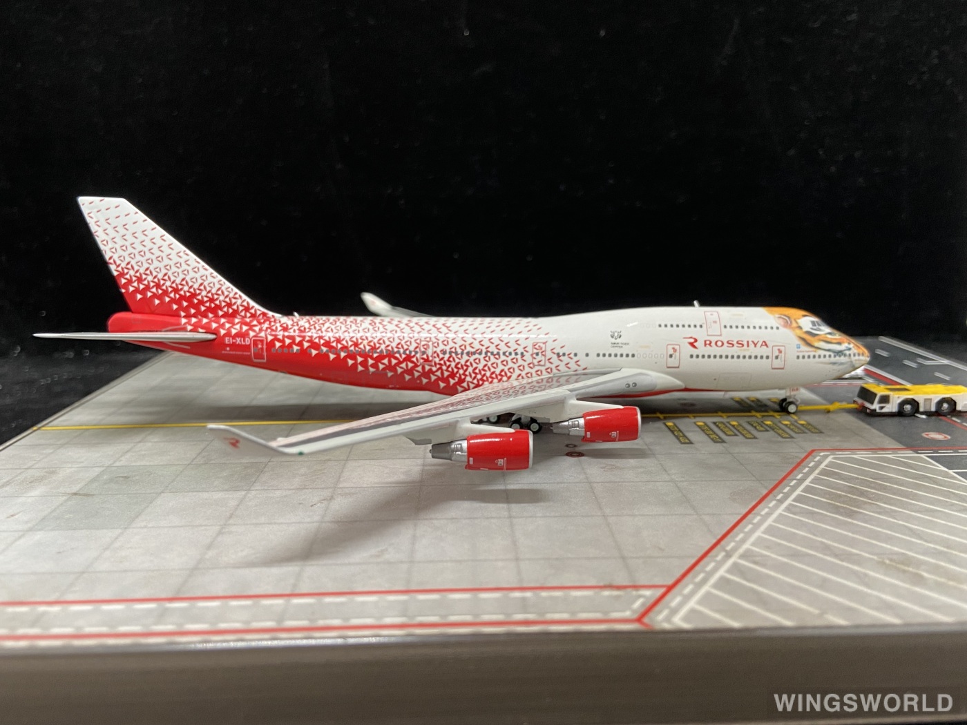 Geminijets 1:400 GJSDM1584 Rossiya Airlines 俄罗斯国家航空 Boeing 747-400 EI-XLD