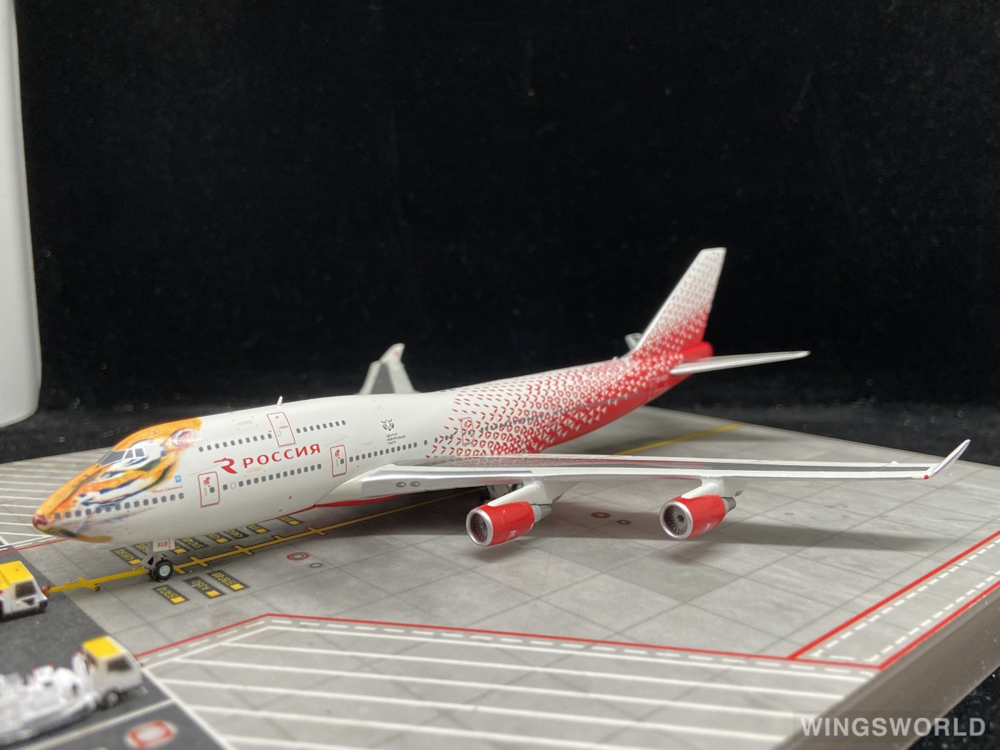 Geminijets 1:400 GJSDM1584 Rossiya Airlines 俄罗斯国家航空 Boeing 747-400 EI-XLD