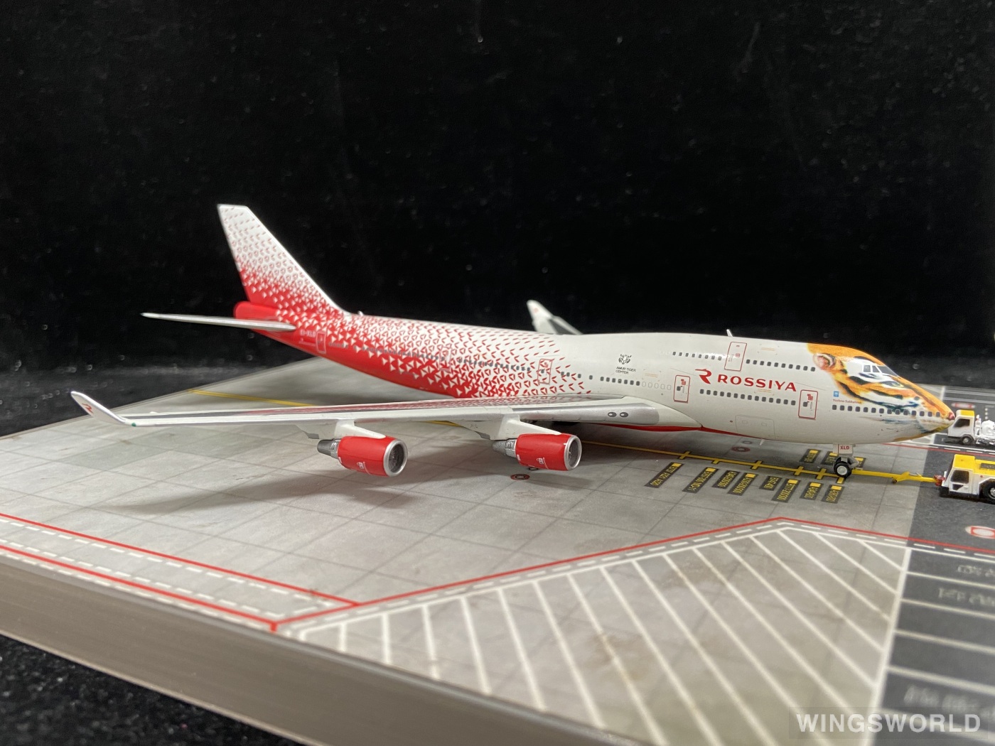 Geminijets 1:400 GJSDM1584 Rossiya Airlines 俄罗斯国家航空 Boeing 747-400 EI-XLD
