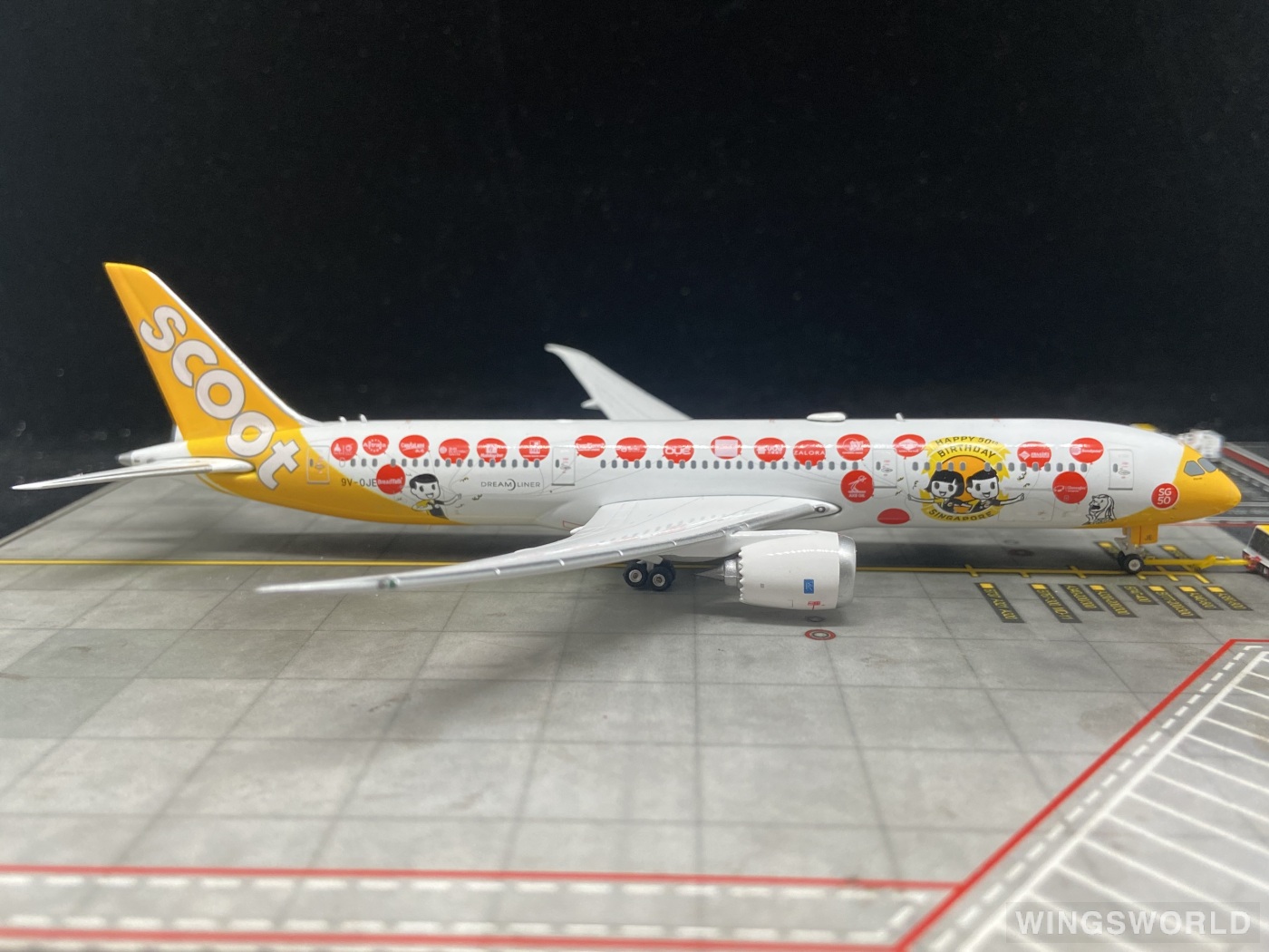 Phoenix 1:400 Boeing 787-9 Scoot 酷航PH11161 9V-OJE 新加坡建国50
