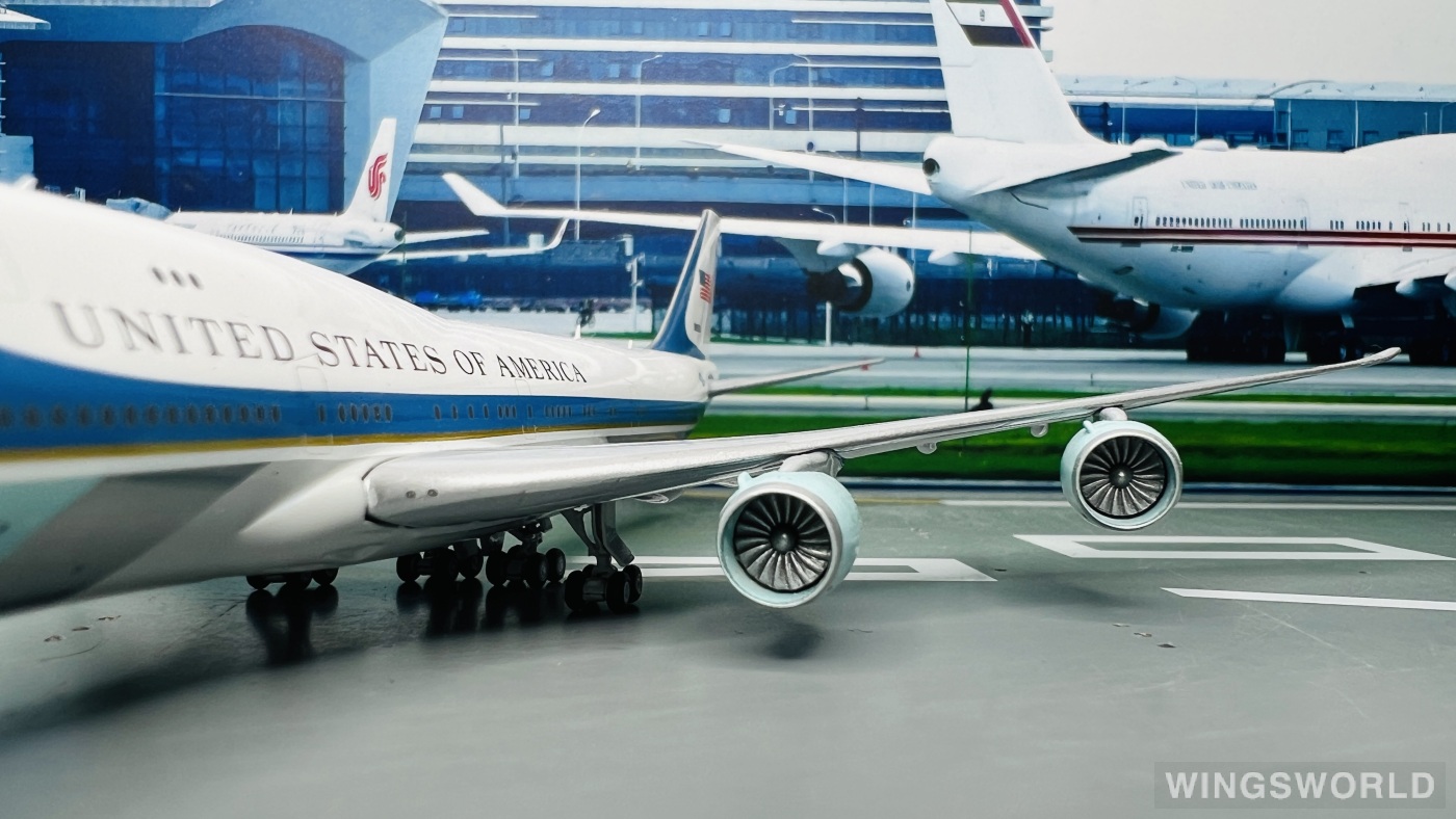 Geminijets 1:400 GJAFO1666 USAF 美国空军 Boeing 747-8i 38000