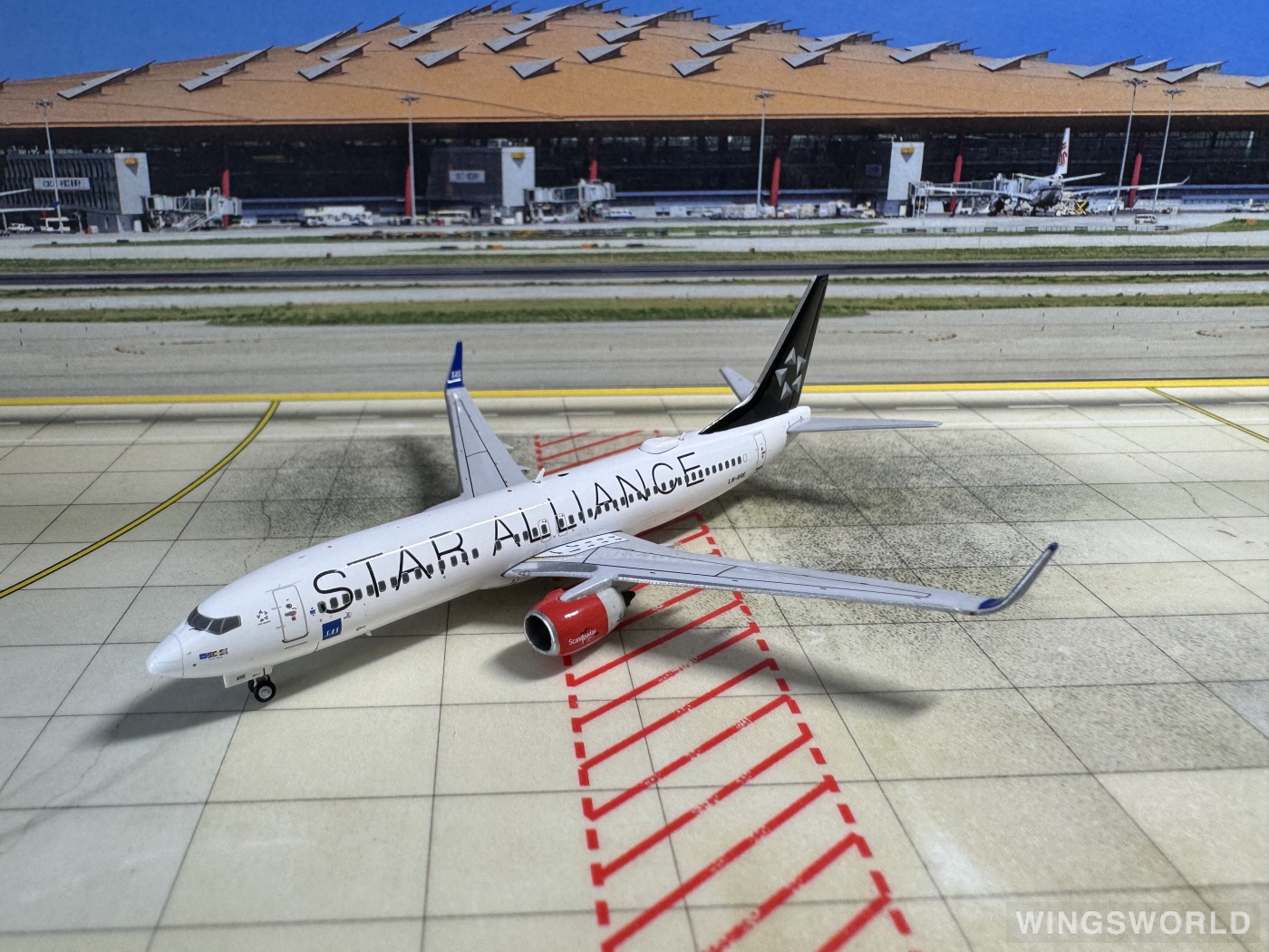 JC Wings 1:400 XX40022 SAS 北欧航空 Boeing 737-800 LN-RRE