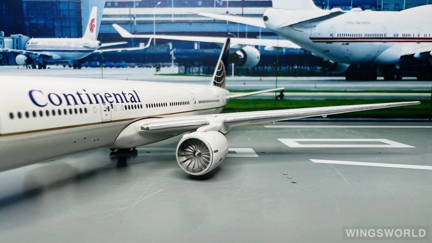 Geminijets 1:400 GJCOA376B Continental Airlines 美国大陆航空 Boeing 777-200 N37018