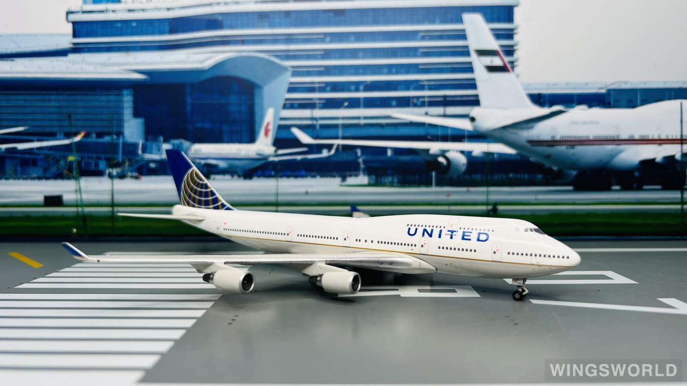 Gemini 1/400 UNITED BOEING 747-400航空機 s-l400.jpg