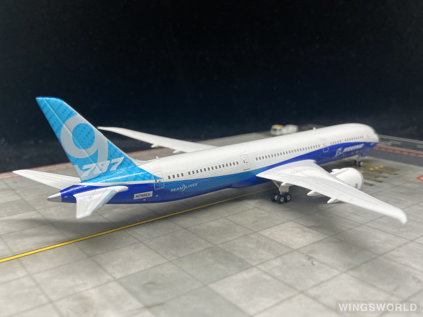 Phoenix 1:400 PH10891 Boeing 波音公司 Boeing 787-9 N789EX