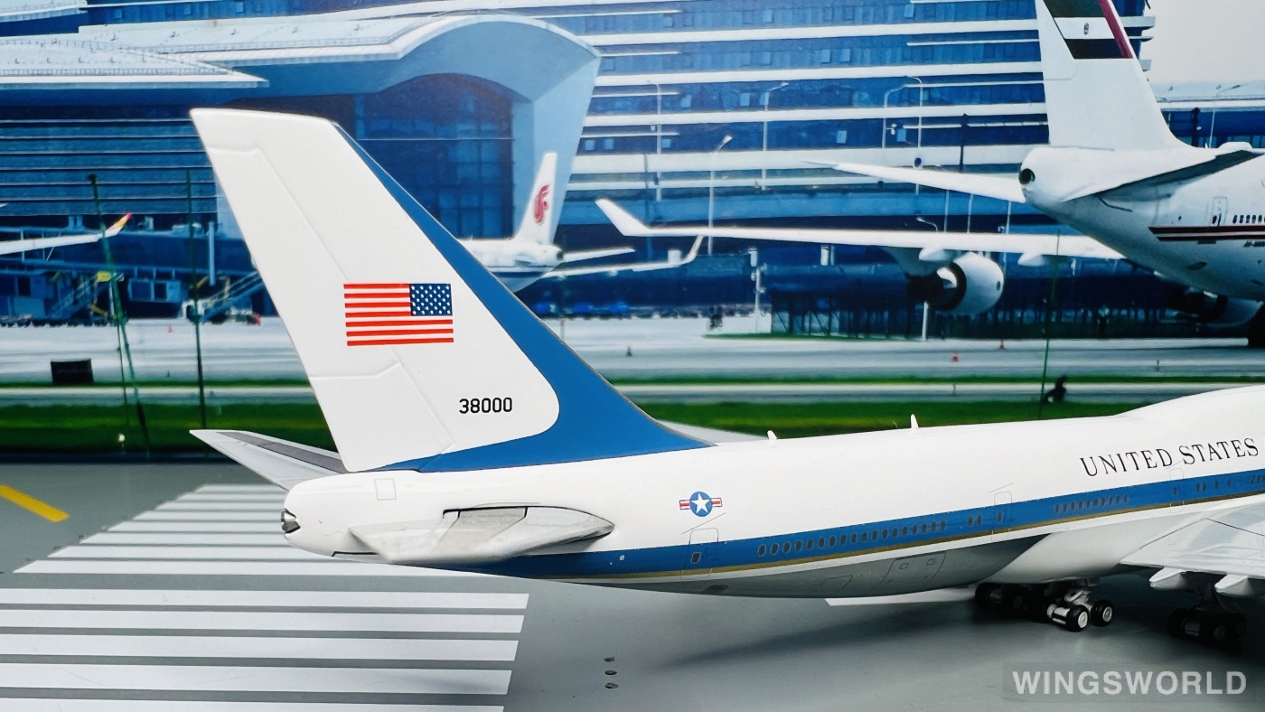 Geminijets 1:400 GJAFO1666 USAF 美国空军 Boeing 747-8i 38000