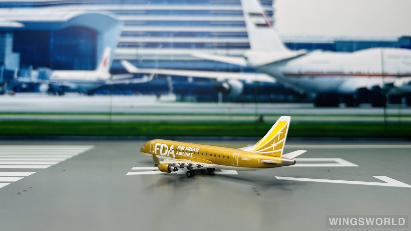 JC Wings 1:400 EW4175004 Fuji Dream Airlines 富士梦幻航空 Embraer ERJ-175 JA09FJ