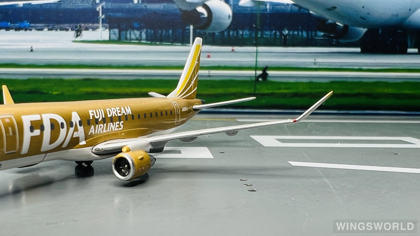 JC Wings 1:400 EW4175004 Fuji Dream Airlines 富士梦幻航空 Embraer ERJ-175 JA09FJ