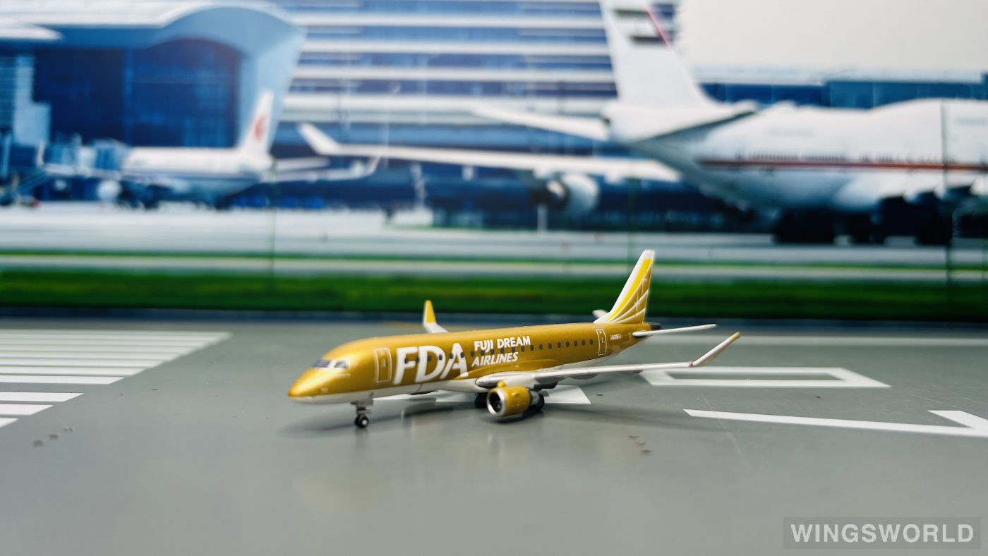 JC Wings 1:400 EW4175004 Fuji Dream Airlines 富士梦幻航空 Embraer ERJ-175 JA09FJ