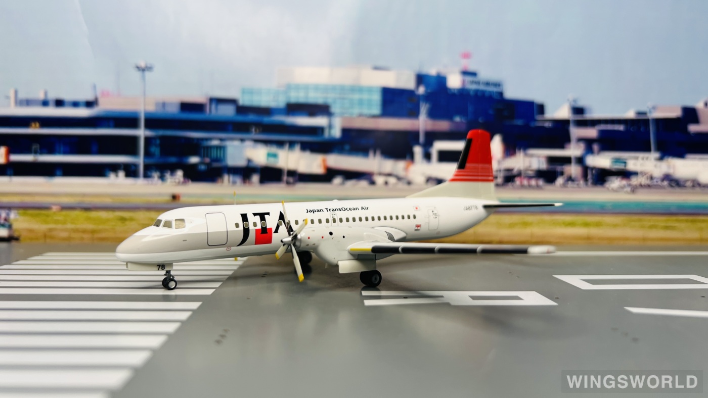 Hogan 1:200 YS21103 Japan Transocean Air 日本越洋航空 NAMC YS-11 JA8778