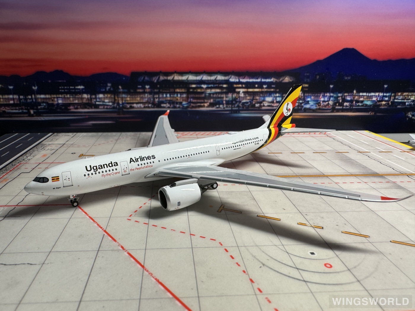 NGmodels 1:400 NG67002 Uganda Airlines 乌干达航空 Airbus A330-800neo 5X-NIL
