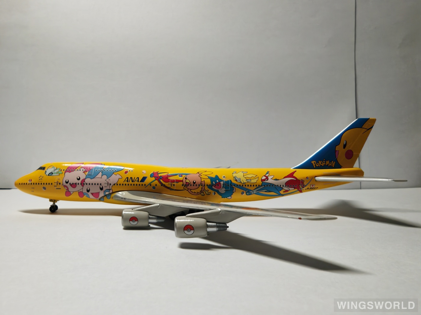 Phoenix ANA B747-400 『全日空』旧塗装 31wjQ3YZ-kL._UF350,350_QL80_.jpg