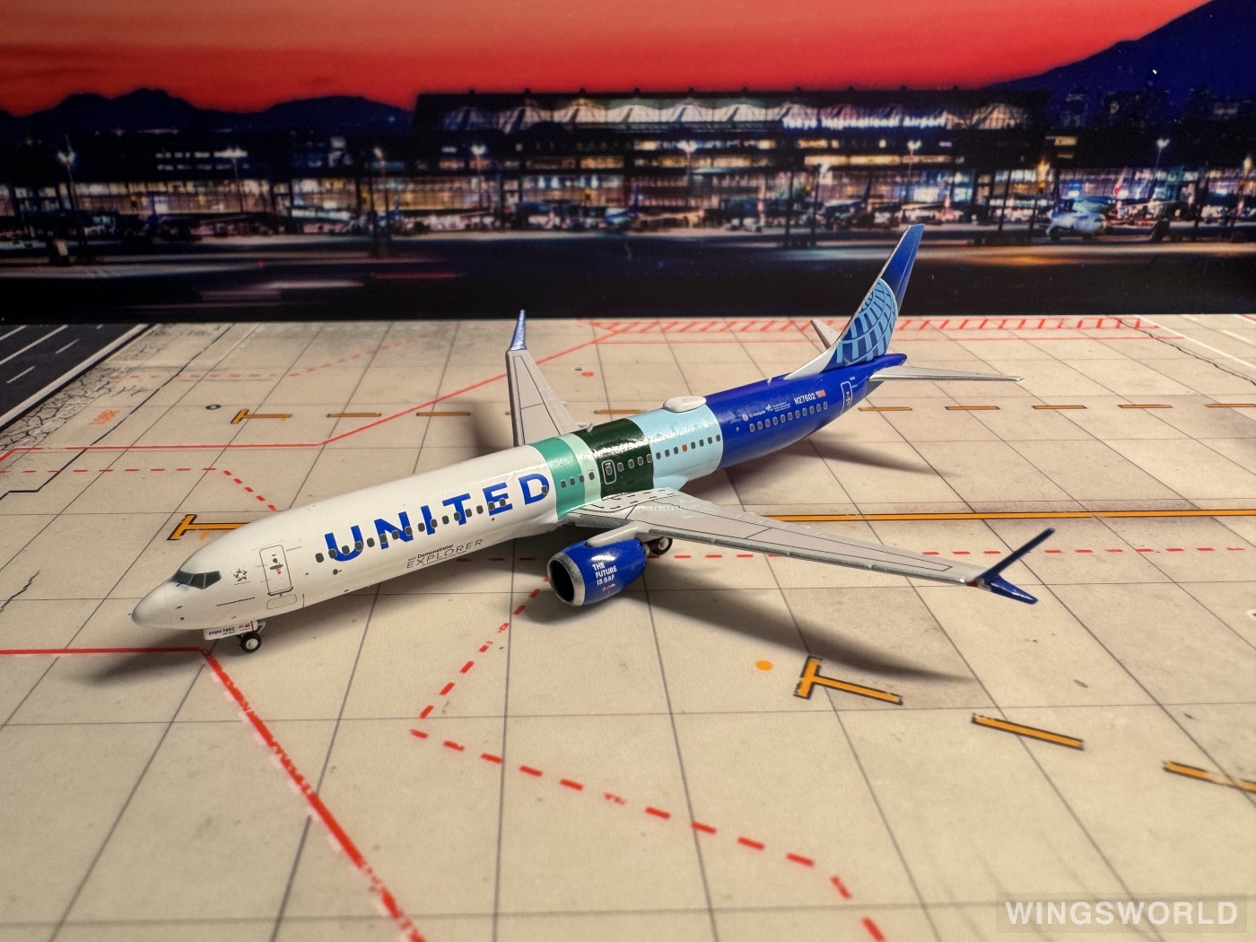 NGmodels 1:400 NG90002 United Airlines 美国联合航空 Boeing 737 MAX 10 N27602