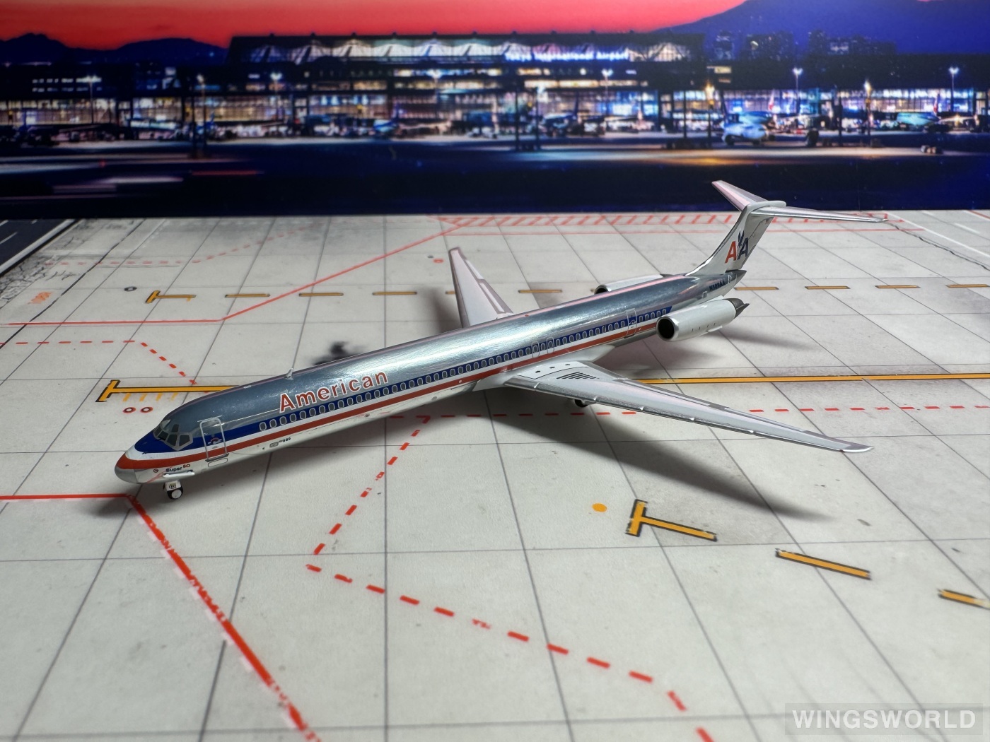 NGmodels 1:400 McDonnell Douglas MD-83 American Airlines