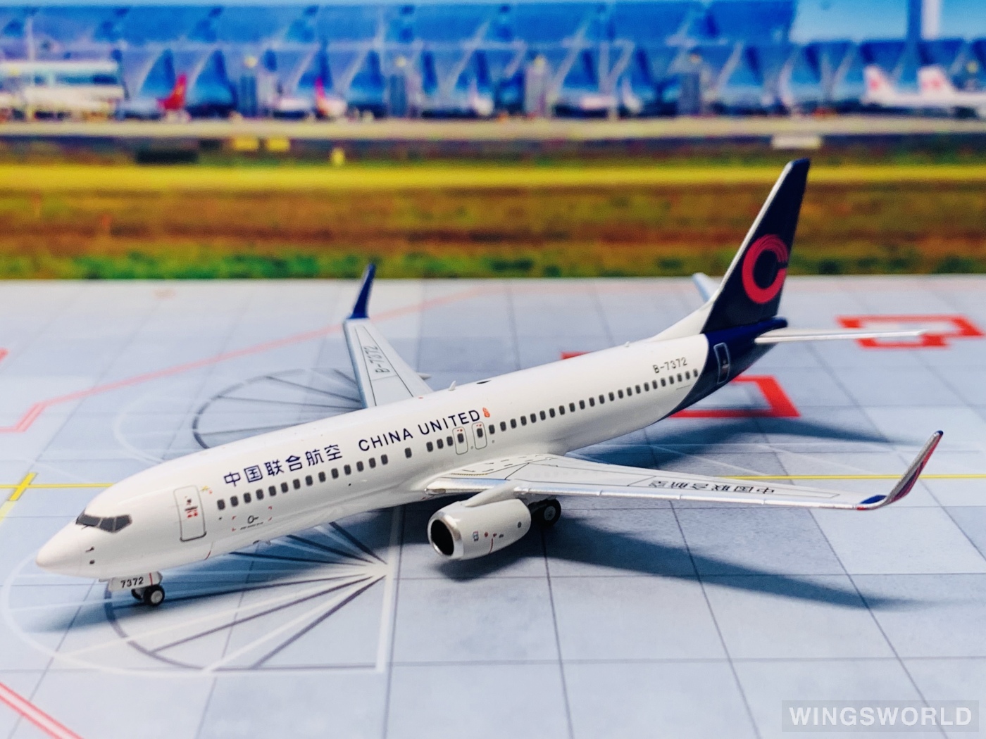 NGmodels 1:400 NG58226 China United Airlines 中国联合航空 Boeing 737-800 B-7372