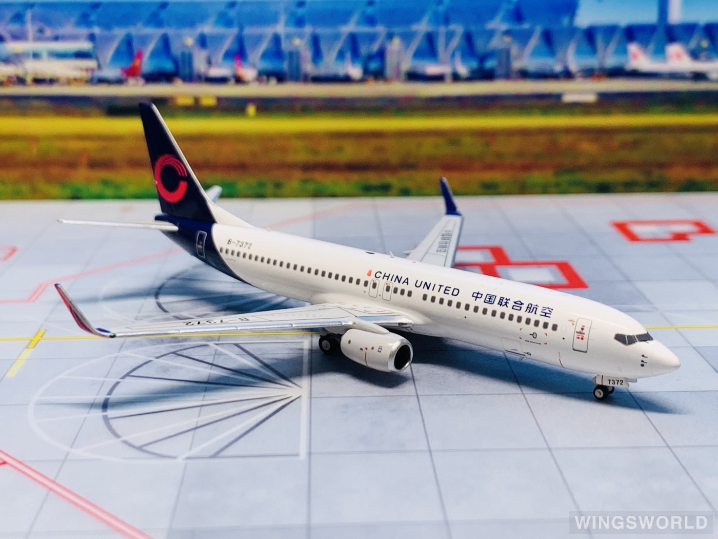 NGmodels 1:400 NG58226 China United Airlines 中国联合航空 Boeing 737-800 B-7372