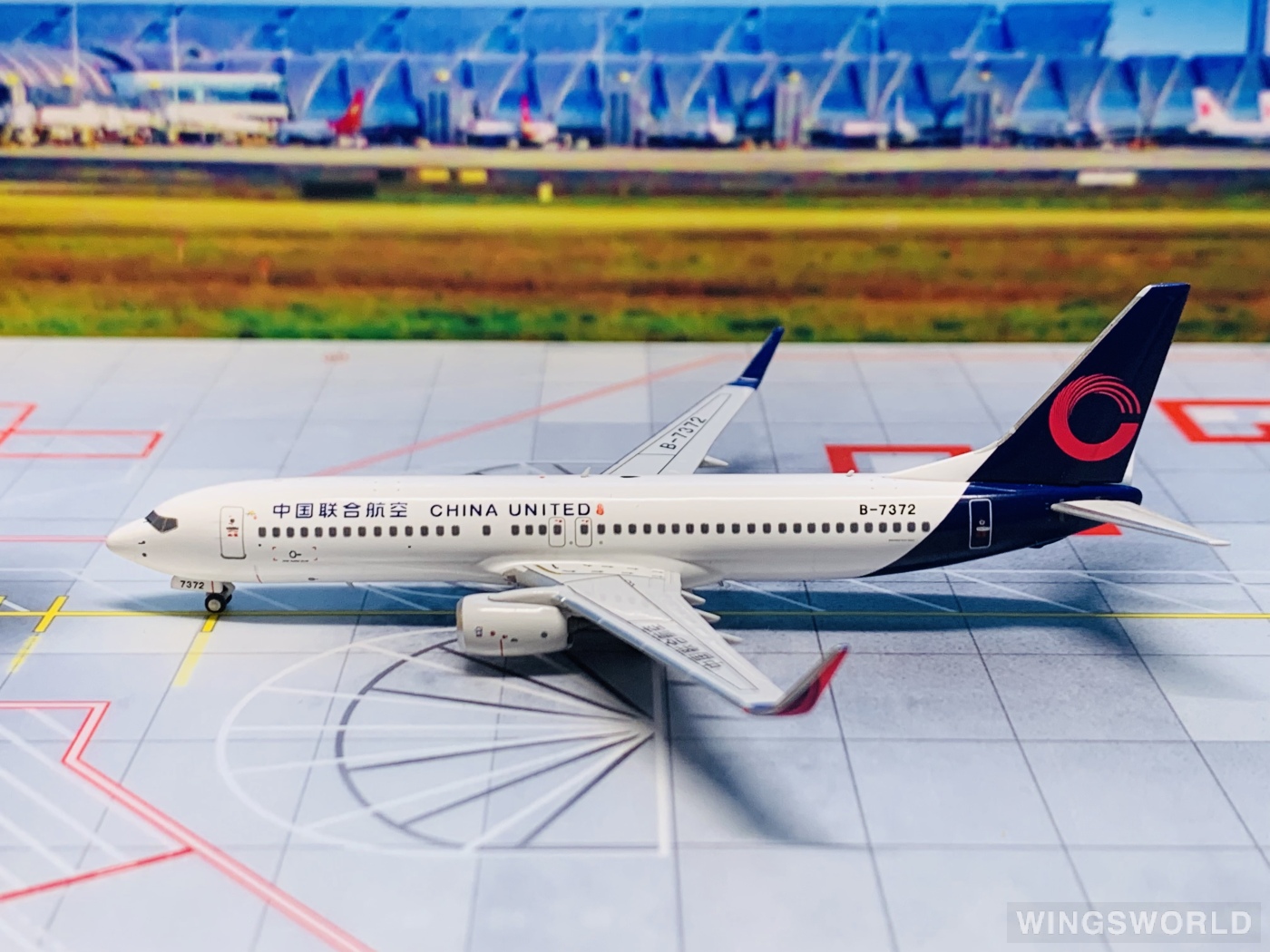 NGmodels 1:400 NG58226 China United Airlines 中国联合航空 Boeing 737-800 B-7372