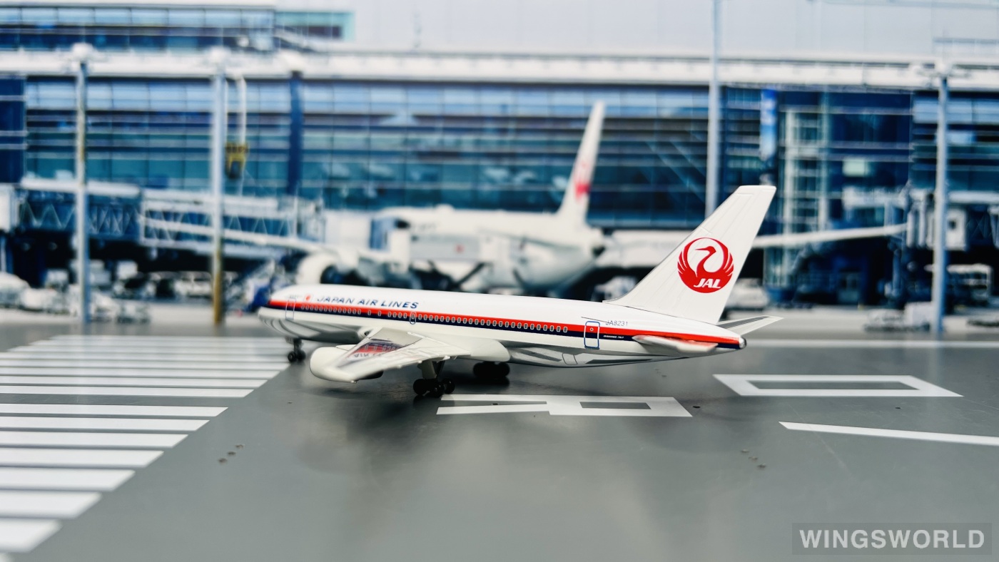 Dragon Models 1:400 55298 Japan Airlines 日本航空 Boeing 767-200 JA8231