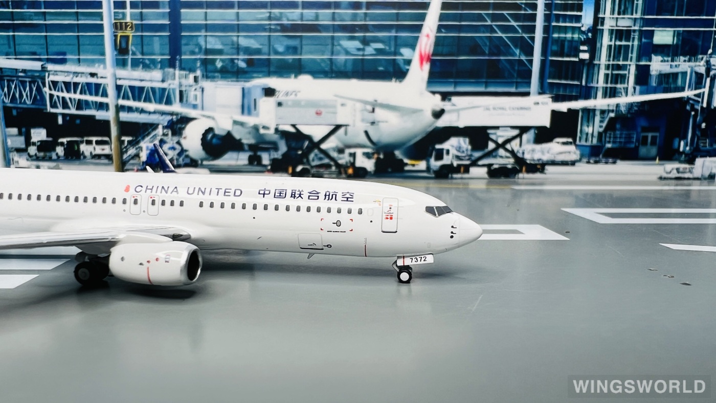 NGmodels 1:400 NG58226 China United Airlines 中国联合航空 Boeing 737-800 B-7372