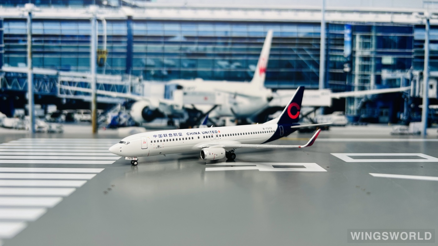 NGmodels 1:400 NG58226 China United Airlines 中国联合航空 Boeing 737-800 B-7372