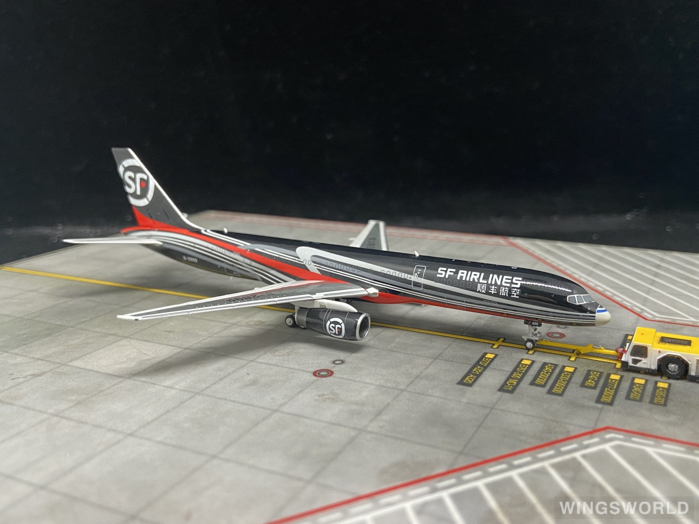 HYJLwings 1:400 HYJL57003 SF Airlines 顺丰航空 Boeing 757-200 B-2899