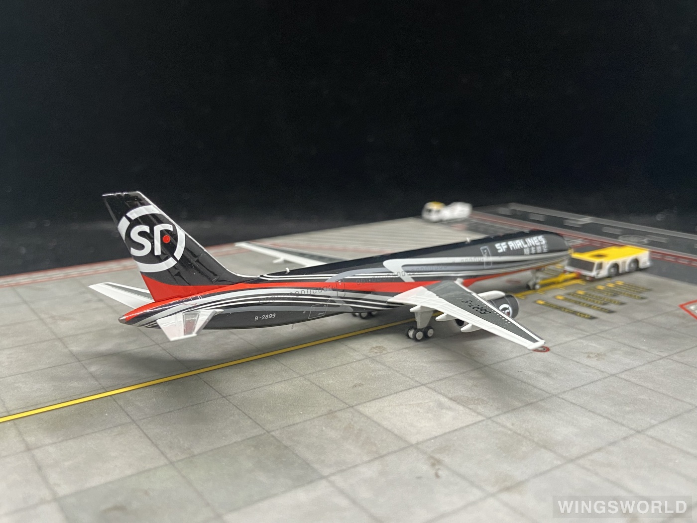 HYJLwings 1:400 HYJL57003 SF Airlines 顺丰航空 Boeing 757-200 B-2899