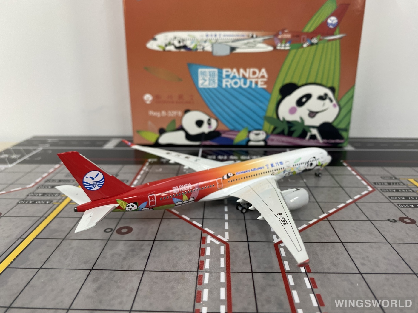 NGmodels 1:400 NG39066 Sichuan Airlines 四川航空 Airbus A350-900 B-32F8