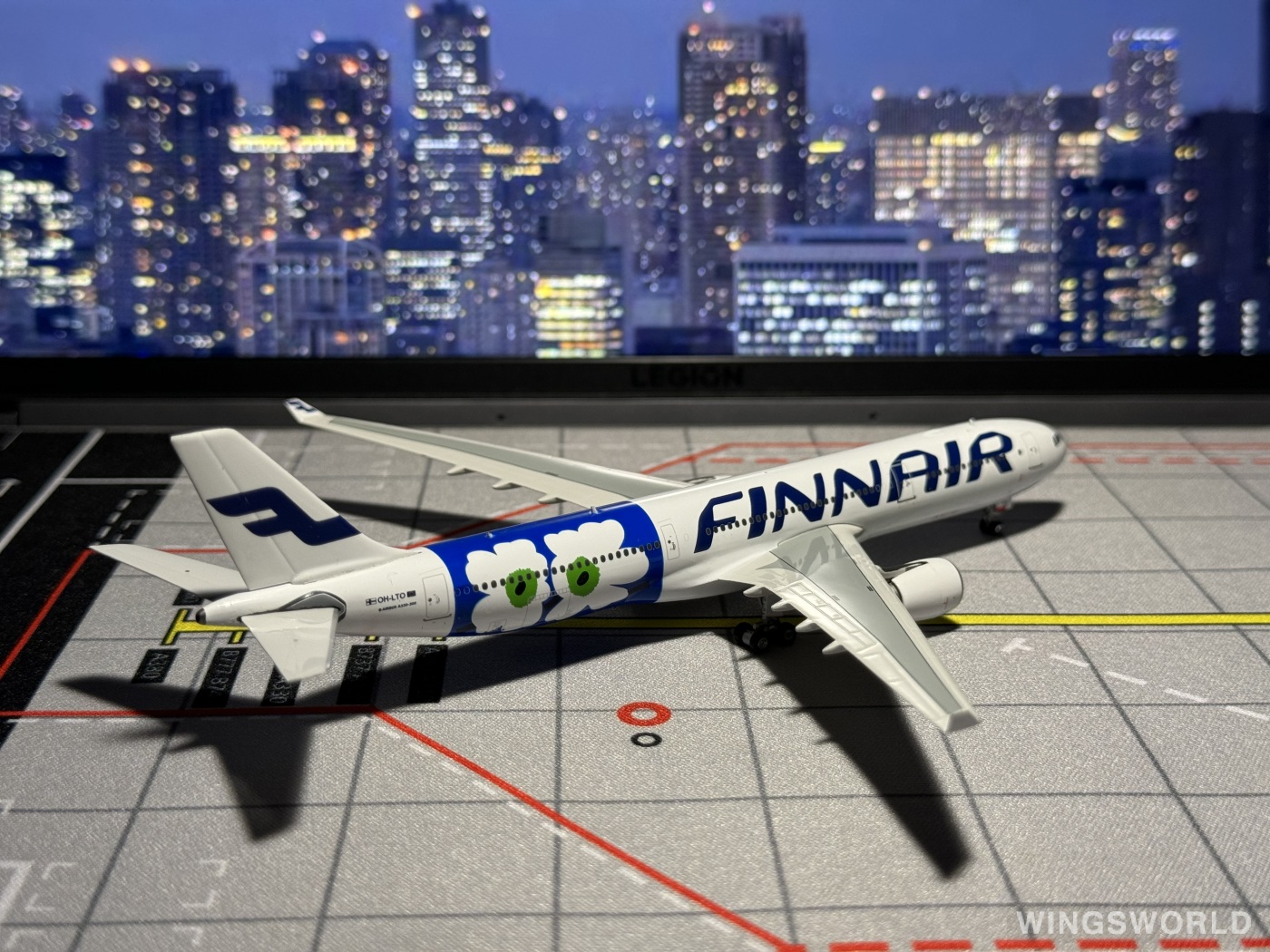 Phoenix 1:400 PH11069 Finnair 芬兰航空 Airbus A330-300 OH-LTO