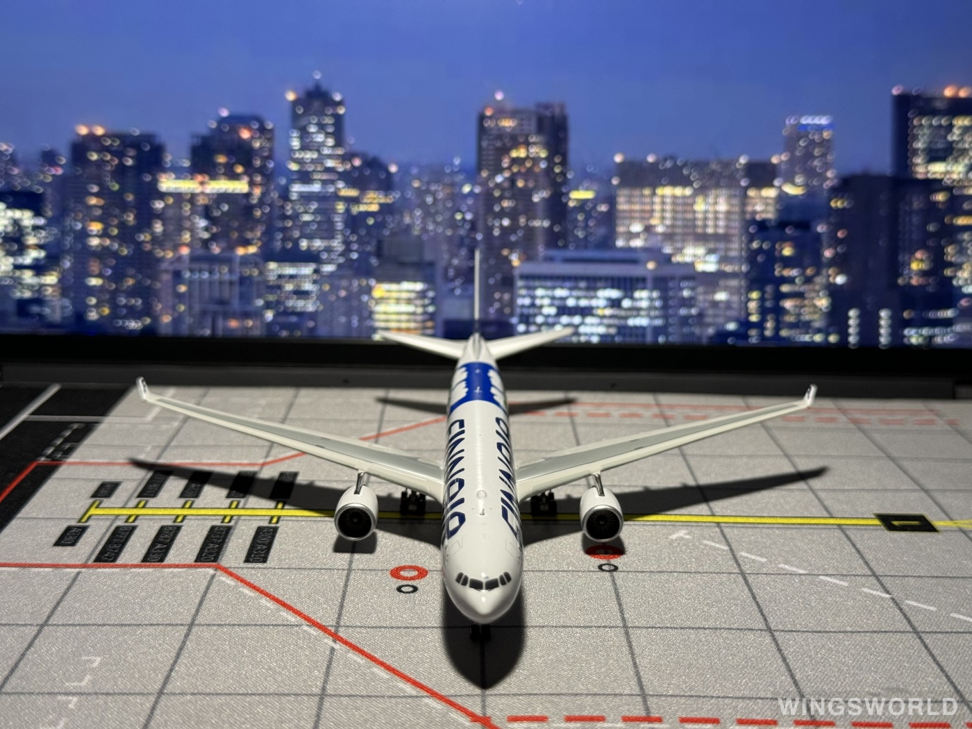 Phoenix 1:400 PH11069 Finnair 芬兰航空 Airbus A330-300 OH-LTO