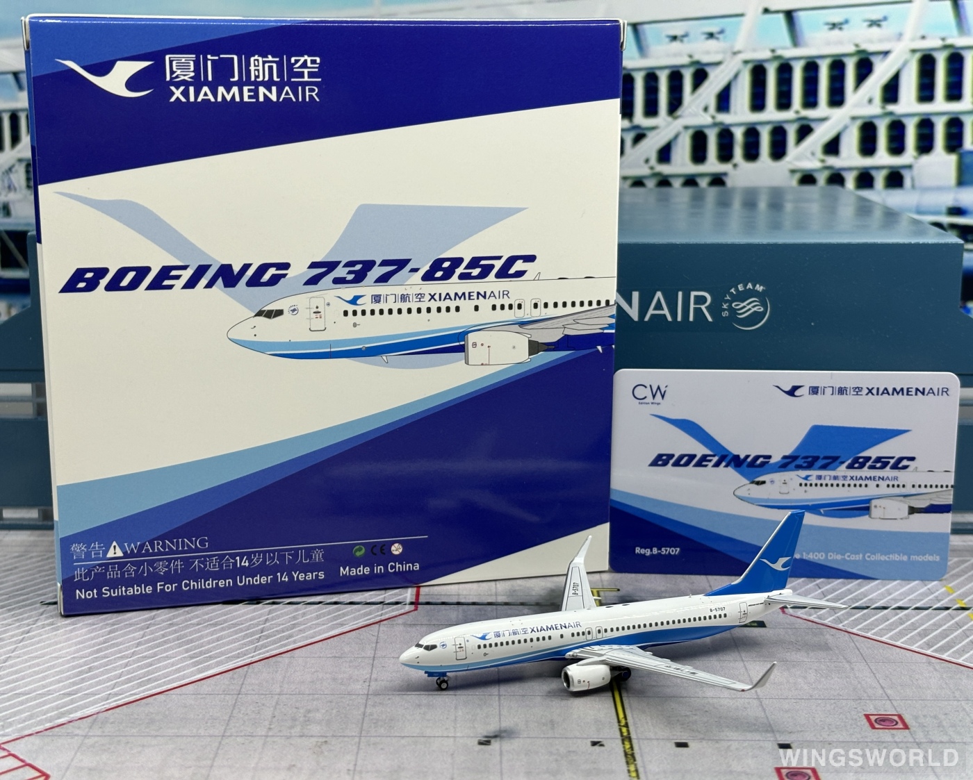 Creating Dreams Wings 1:400 CW24002 XiamenAir 厦门航空 Boeing 737-800 B-5707