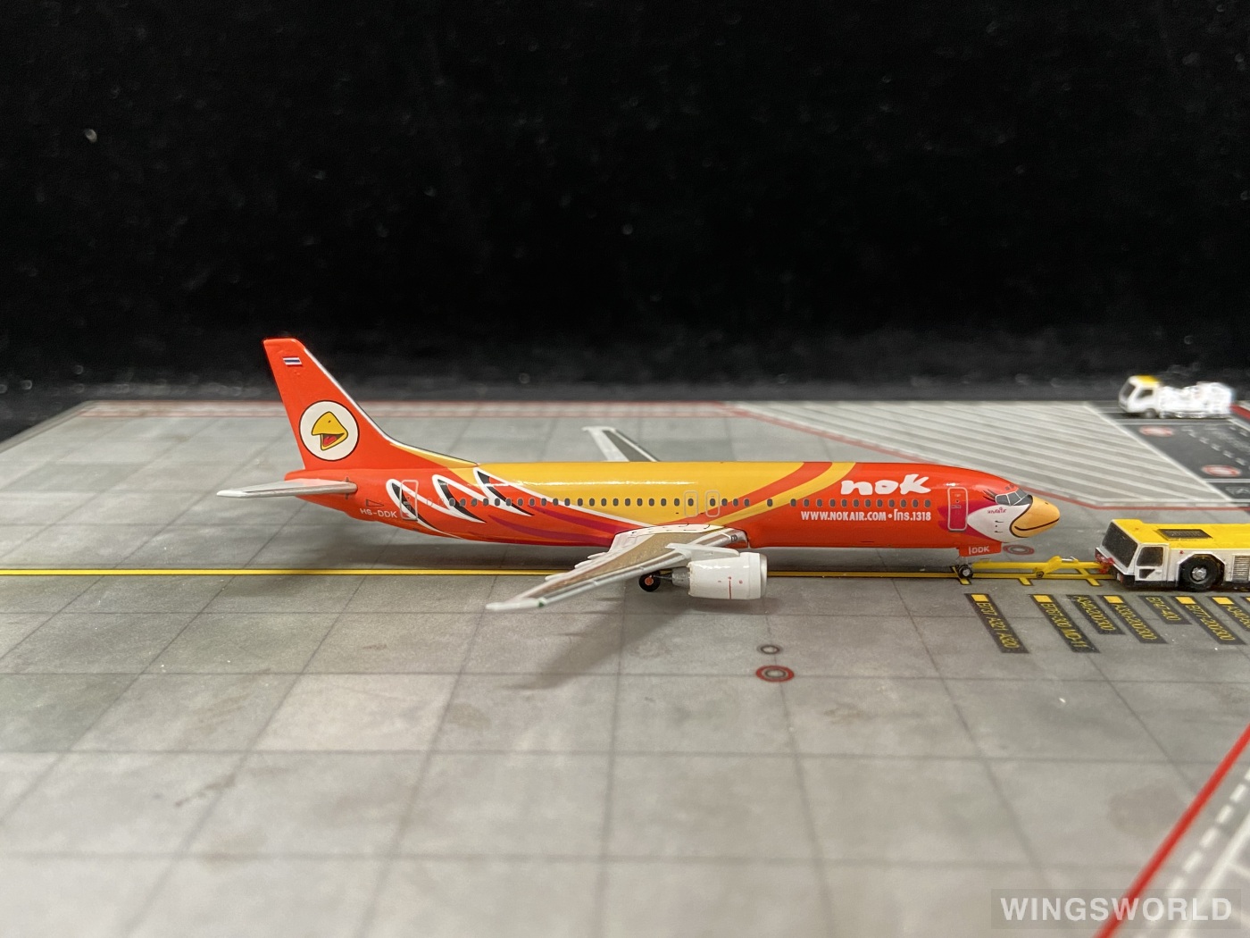 Phoenix 1:400 PH10221 Nok Air 皇雀航空 Boeing 737-400 HS-DDK