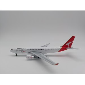 Qantas 澳洲航空 Airbus A330-200 VH-EBA  GJQFA378 Geminijets 1:400