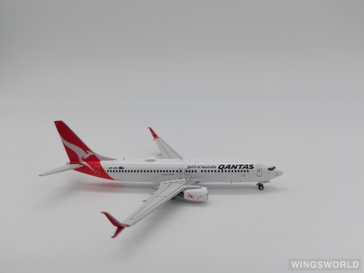 Pandamodel 1:400 62405 Qantas 澳洲航空 Boeing 737-800 VH-VZU