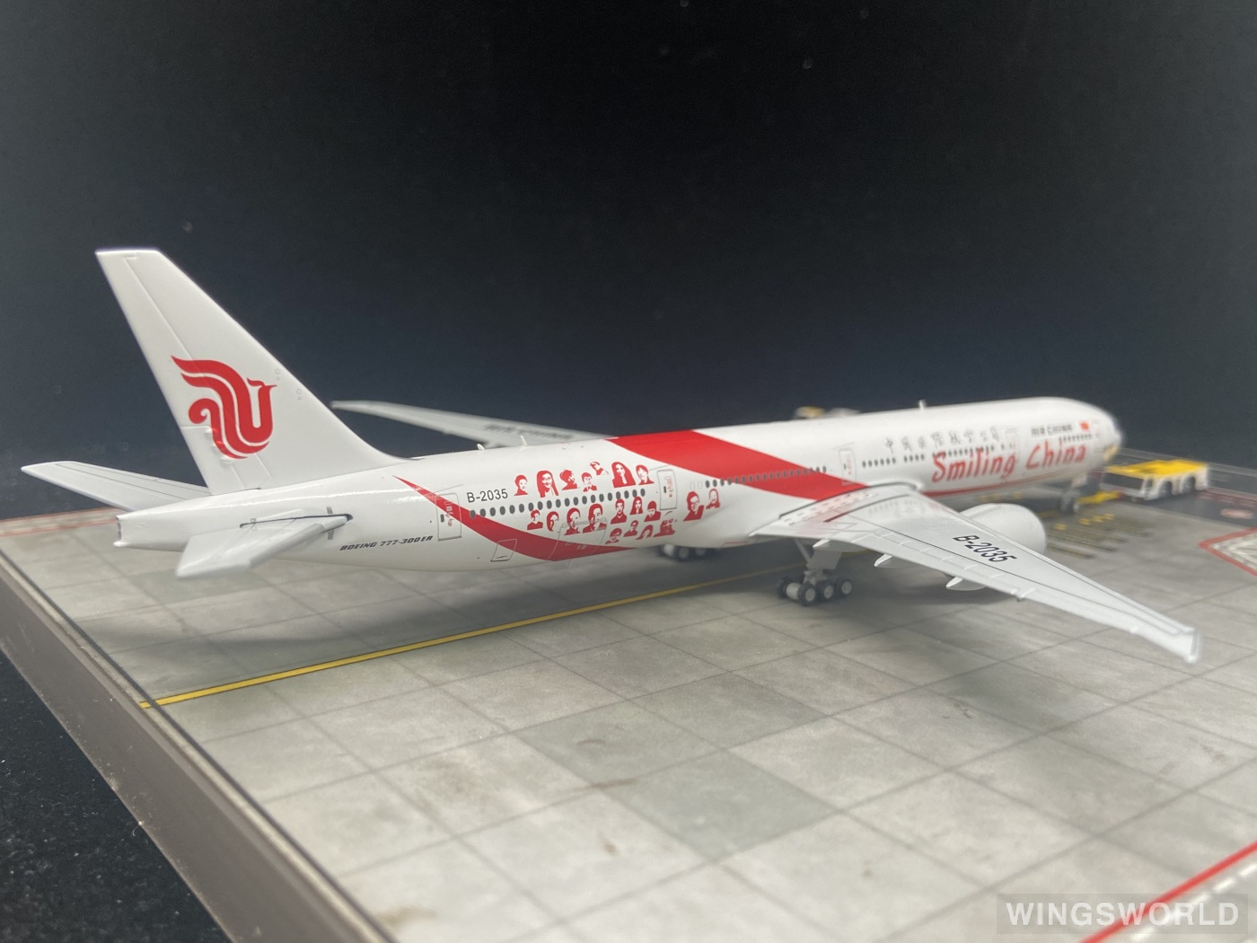 JC Wings 1:400 KD4677 Air China 中国国际航空 Boeing 777-300ER B-2035