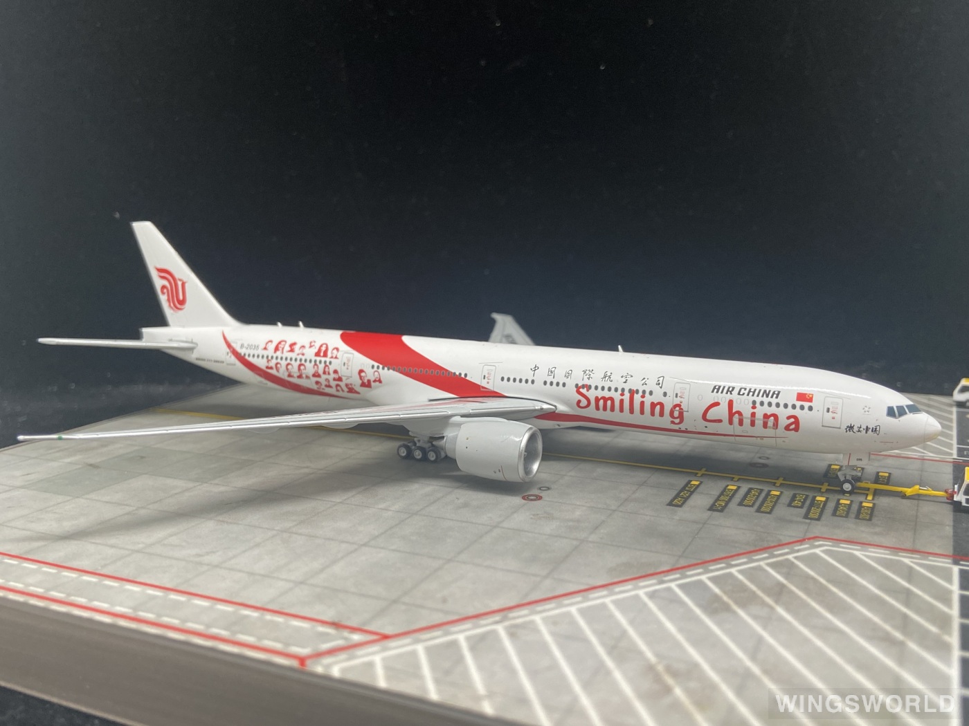 JC Wings 1:400 KD4677 Air China 中国国际航空 Boeing 777-300ER B-2035