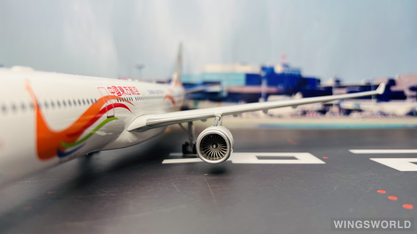 KJ Model 1:200 KJ-A333-077 China Eastern 中国东方航空 Airbus A330-300 B-6128