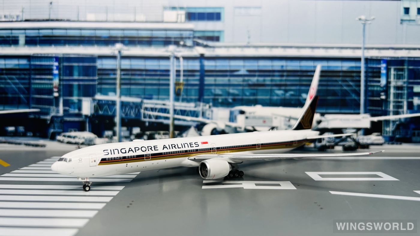 Phoenix 1:400 PH11230 Singapore Airlines 新加坡航空 Boeing 777-300ER 9V-SNA